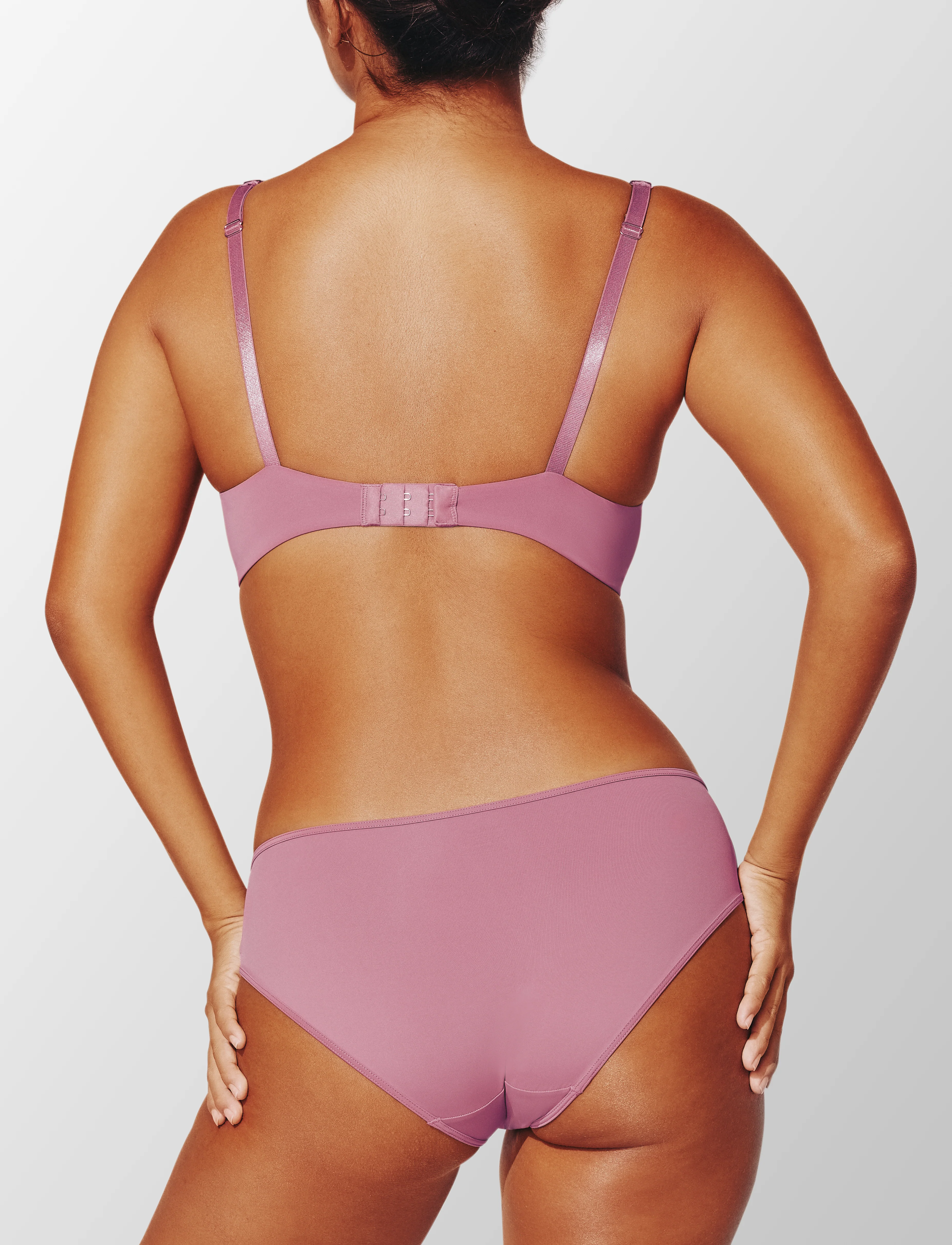 24/7® Classic T-Shirt Bra - Image 4