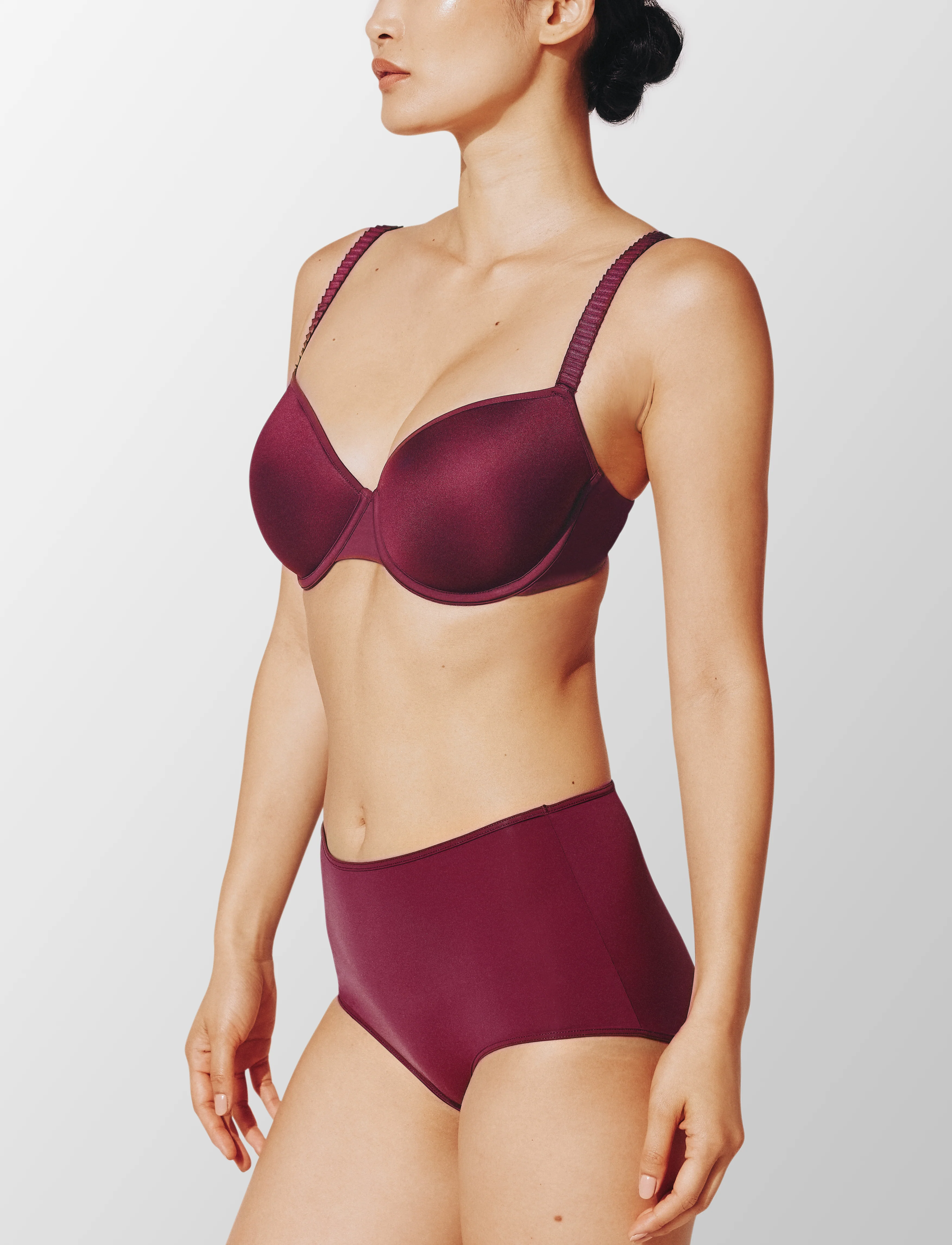 24/7® Classic T-Shirt Bra - Image 3