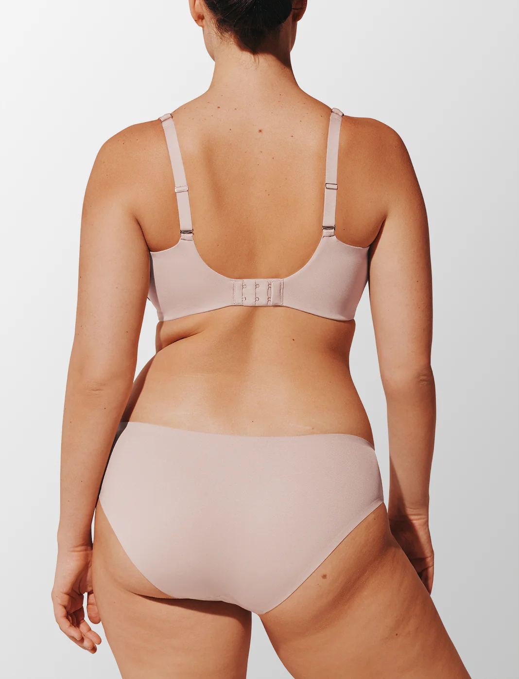 ComfortStretch Smoothing Wireless Bra - Image 3