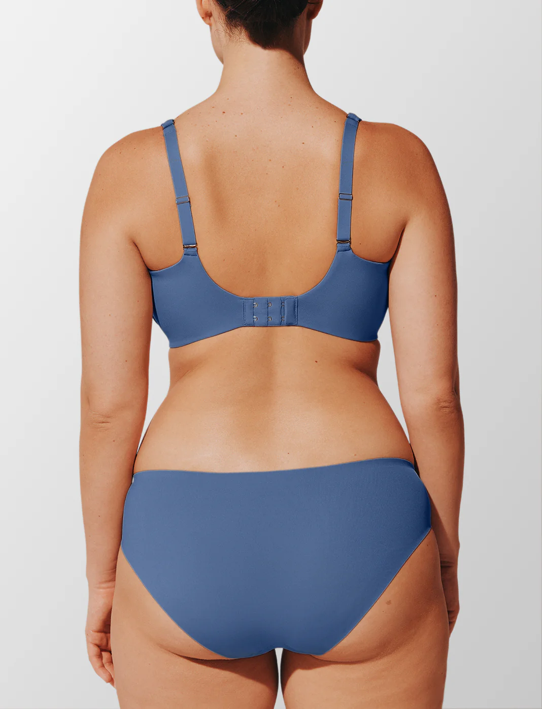 ComfortStretch Smoothing Wireless Bra - Image 4