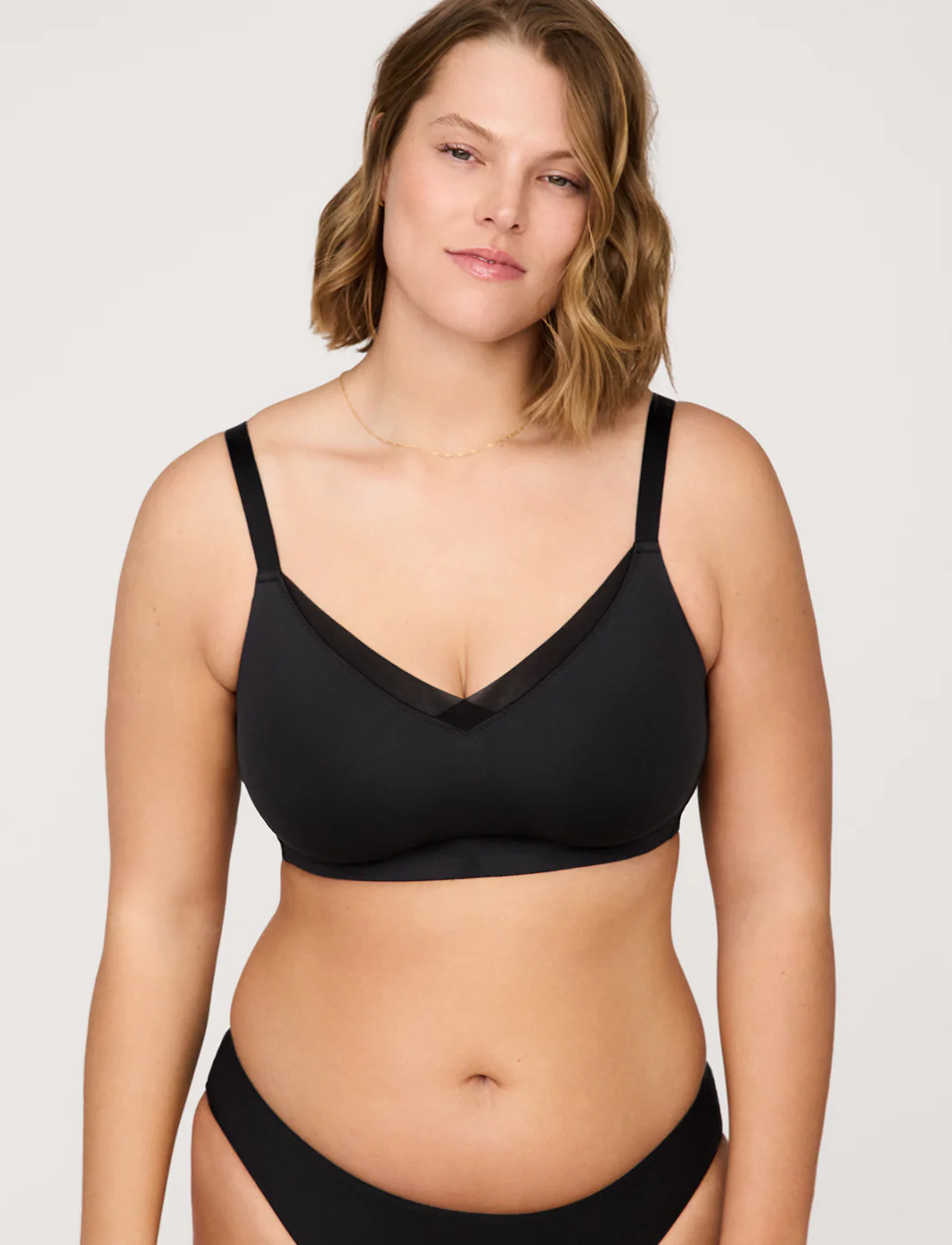 24/7® Classic Wireless Crossover Minimizer Bra - Image 6