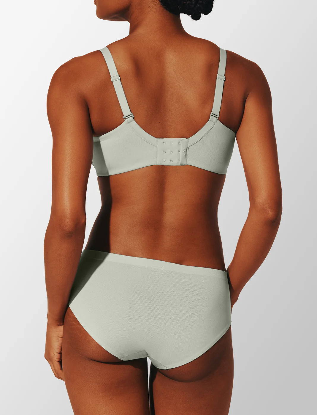 Thermoregulating TempSync™ T-Shirt Bra - Image 3