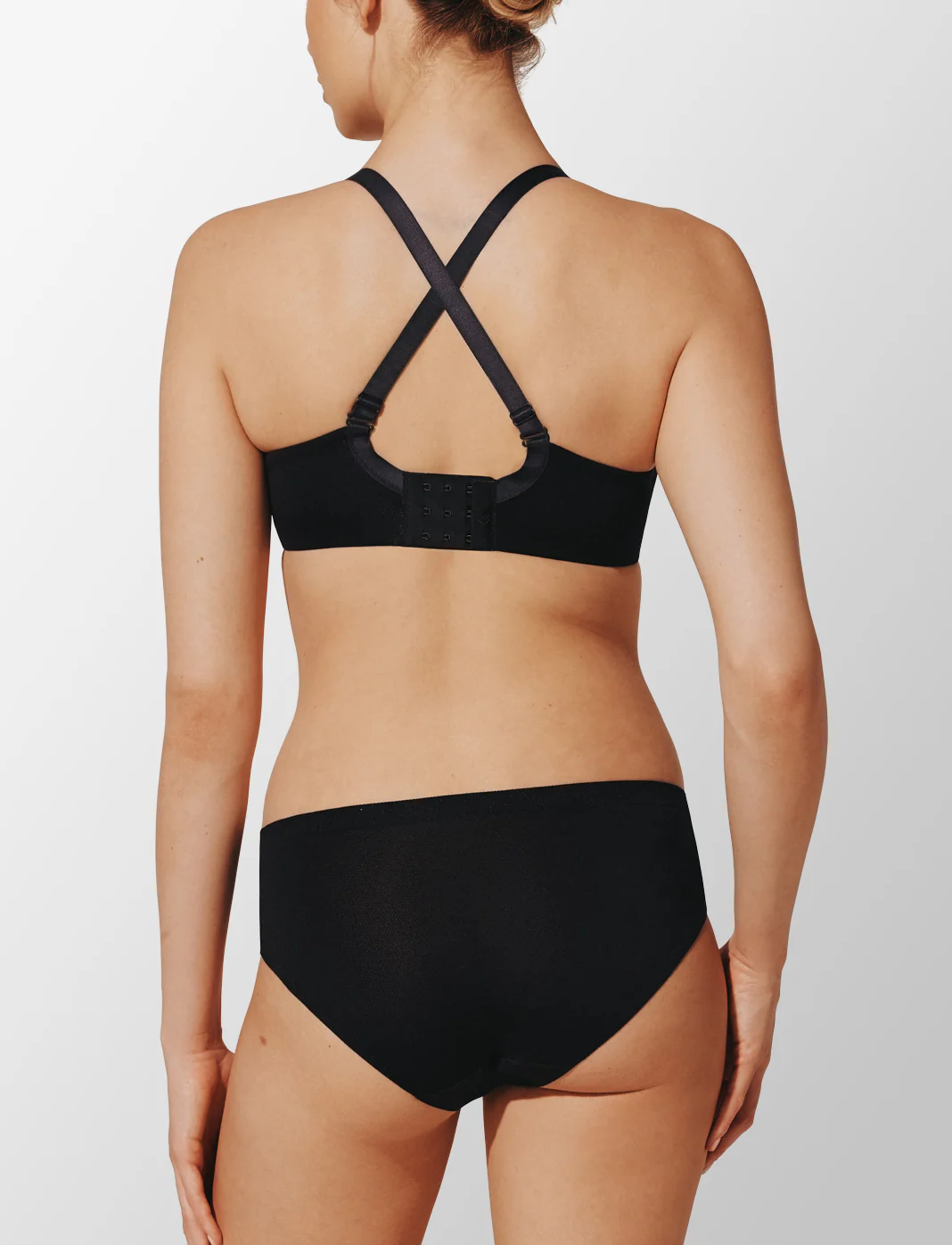 Thermoregulating TempSync™ T-Shirt Bra - Image 5