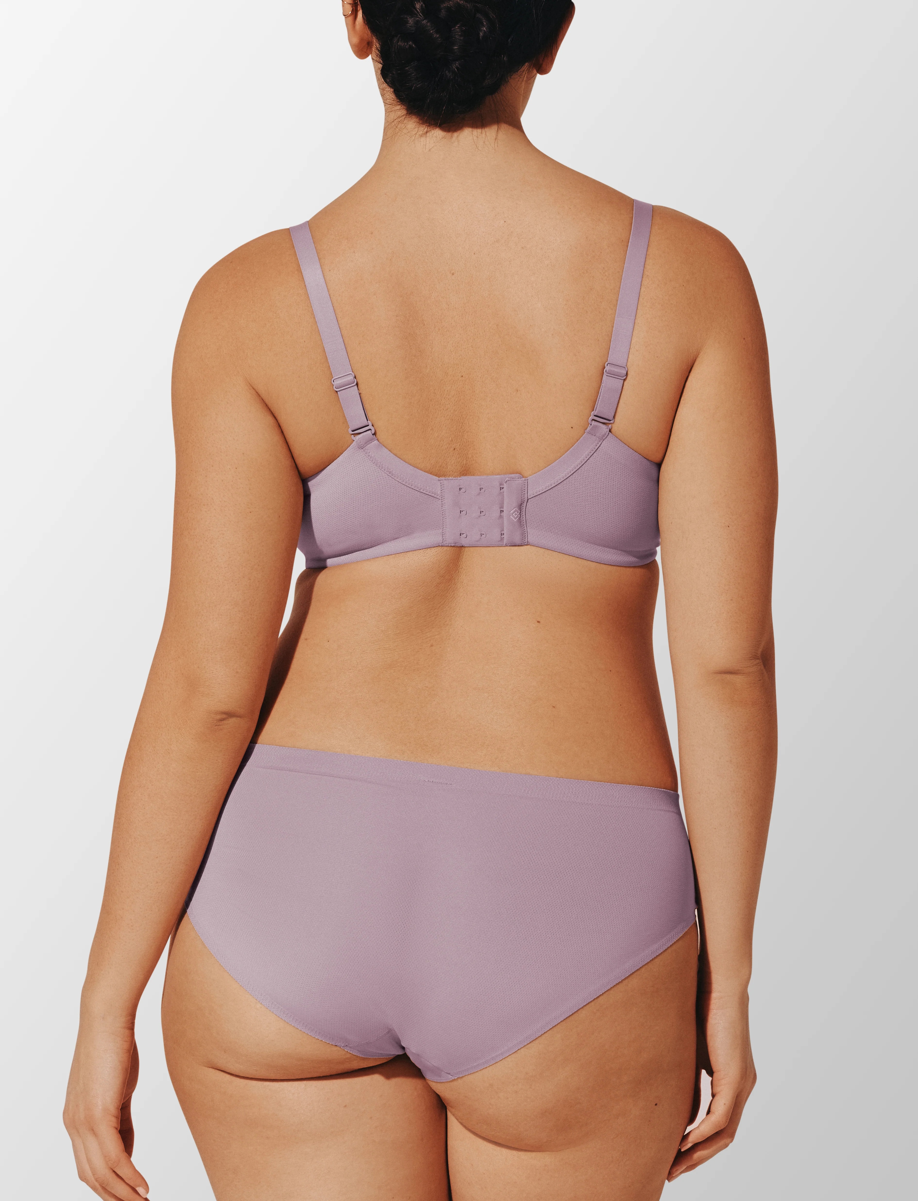 Thermoregulating TempSync™ T-Shirt Bra - Image 4