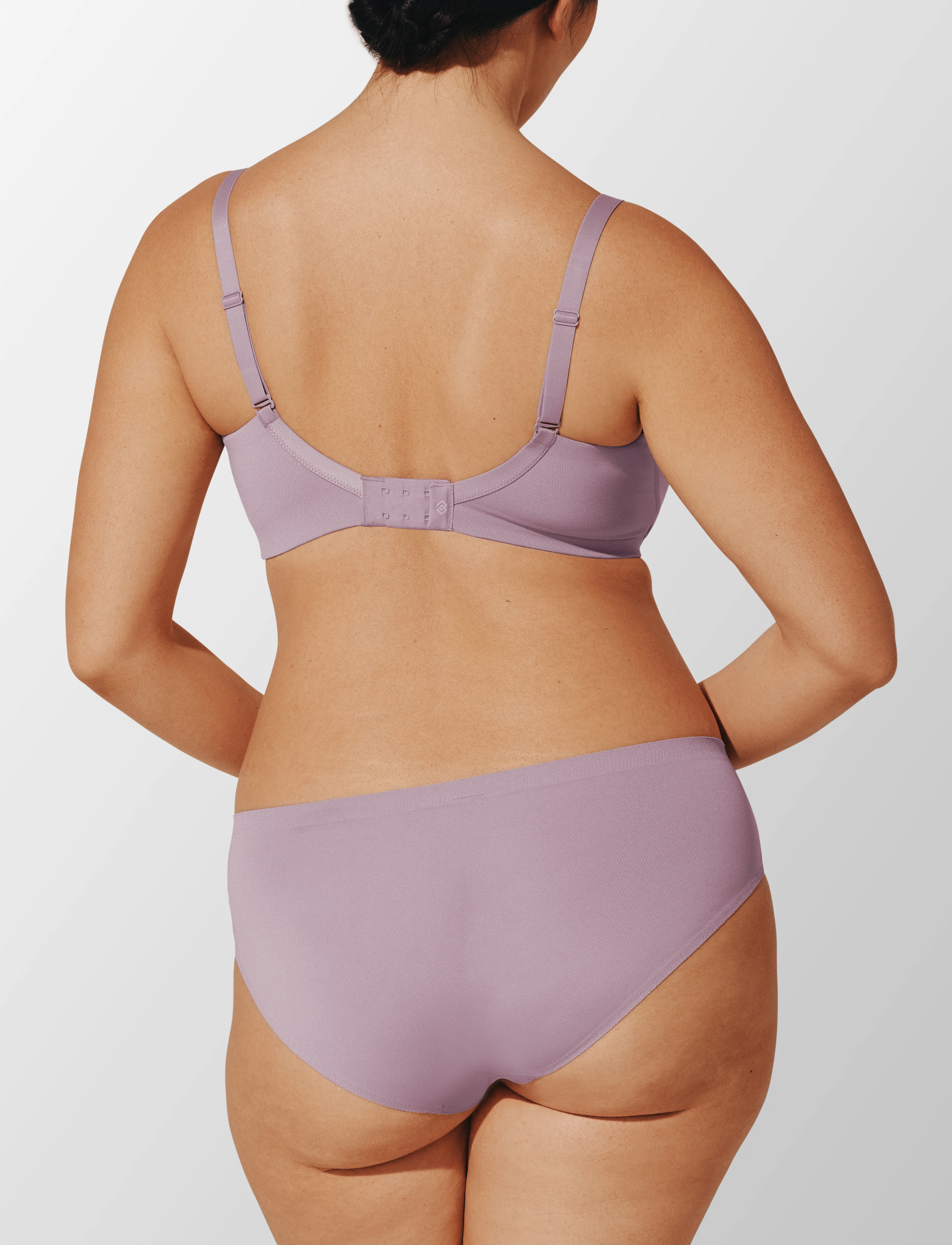 Thermoregulating TempSync™ Wireless Bra - Image 3