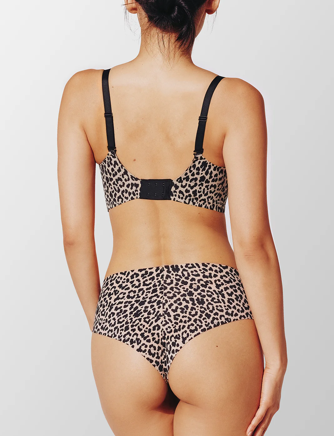 Zero Edge™ Wireless Push-Up Bra - Image 3